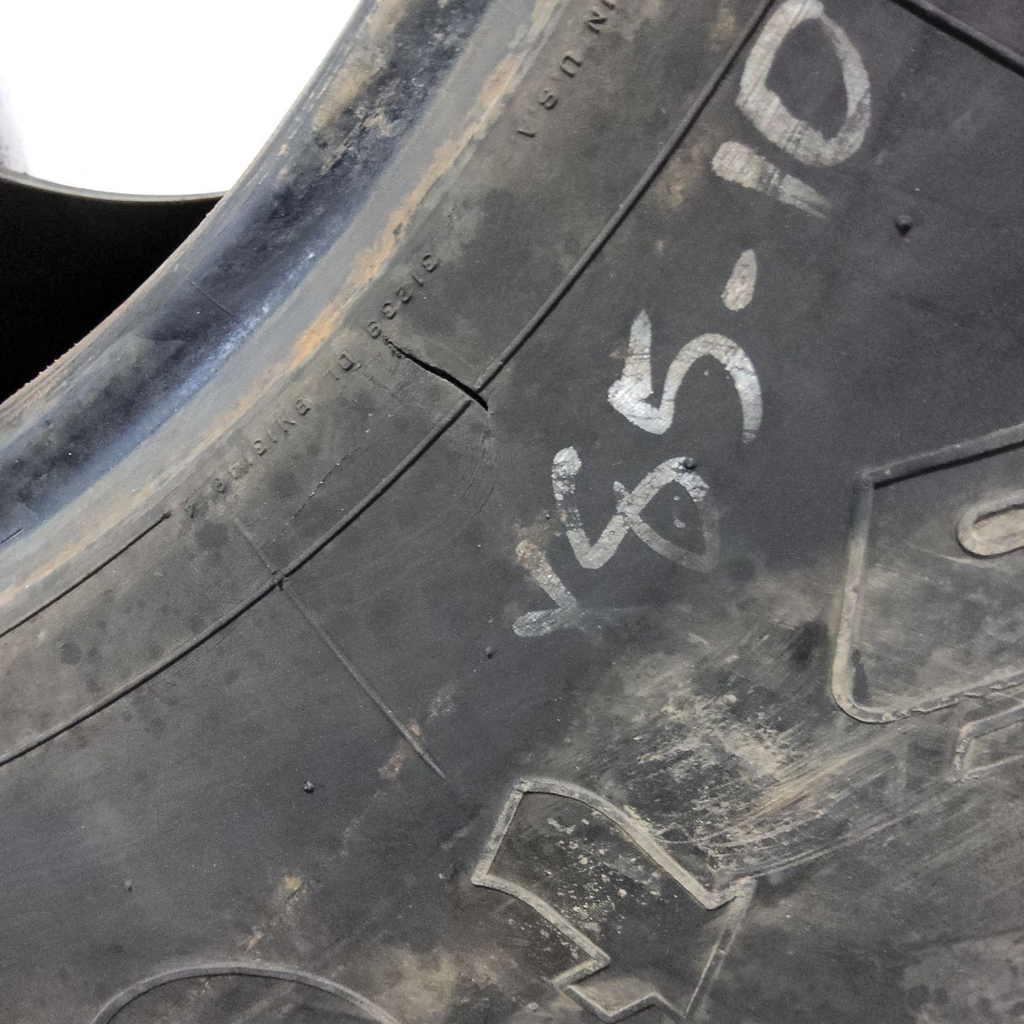 800/65R32 Firestone Radial All Traction DT R-1W 172B 90%