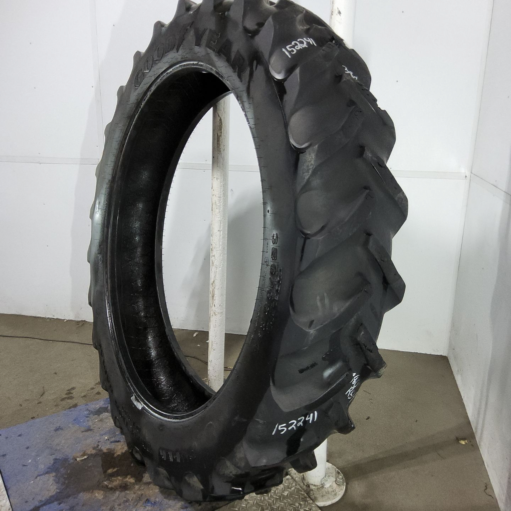 380/90R54 Goodyear Farm DT800 Super Traction R-1W 152A8 70%