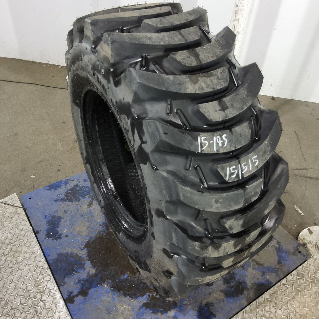 15-19.5 Galaxy Marathoner R-4 C (6 Ply), 99%