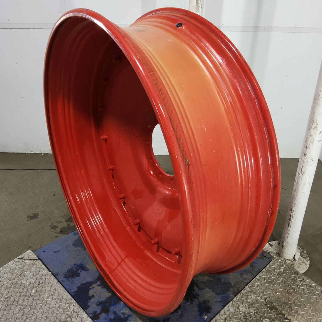 15"W x 50"D, Fendt/Agco Red 16-Hole Stub Disc