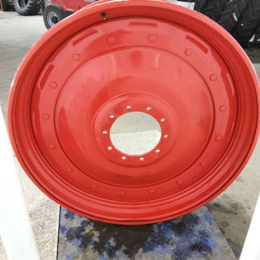 15"W x 50"D, Fendt/Agco Red 16-Hole Stub Disc