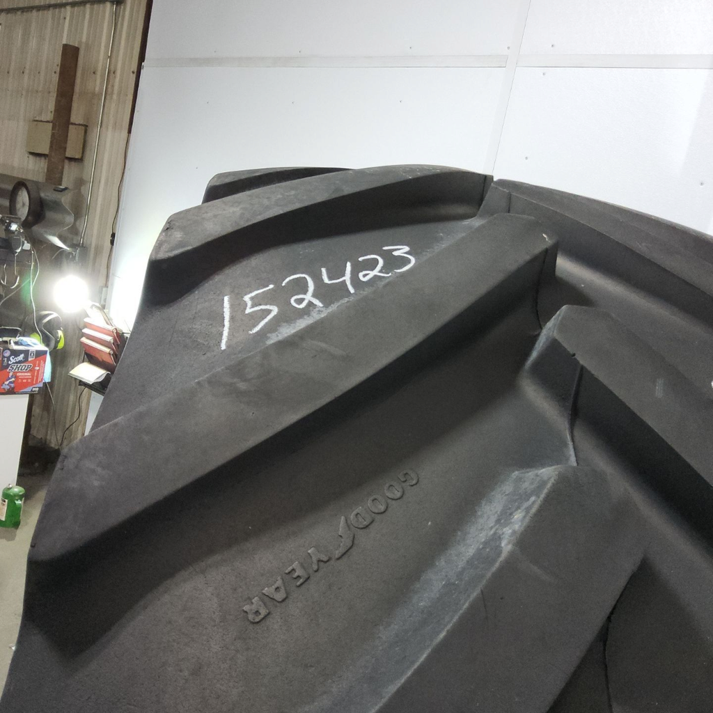 LSW800/50R42 Goodyear Farm Optitrac R-1W 180D 75%