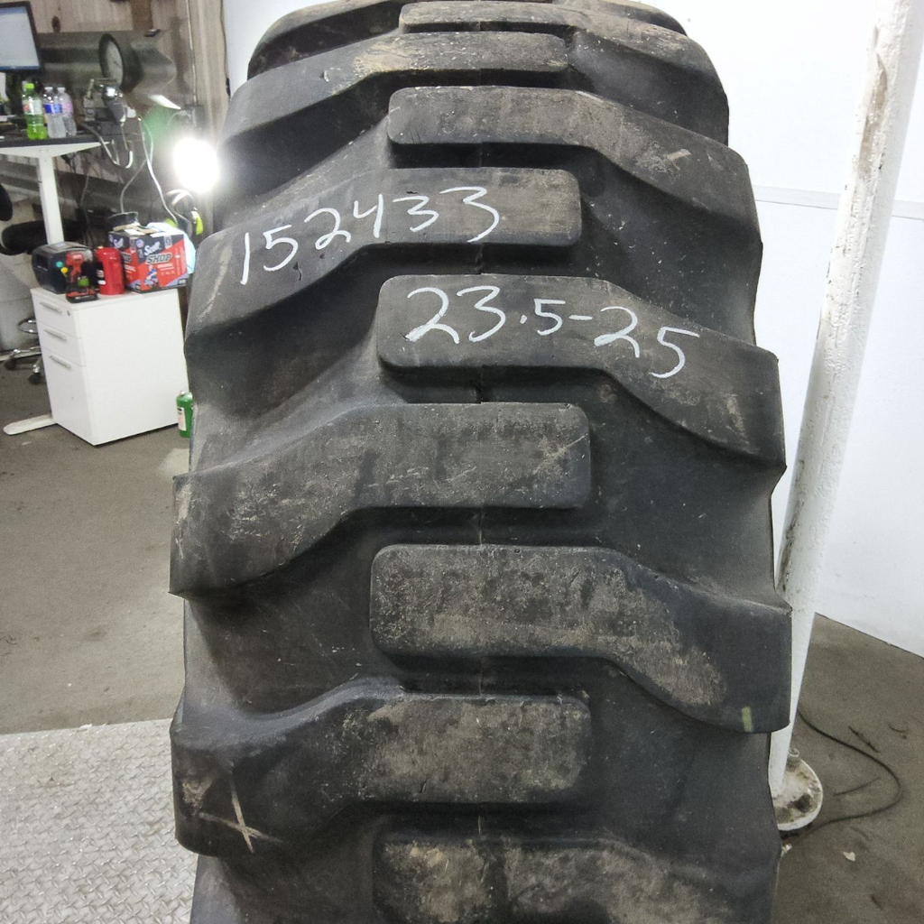 23.5-25 Titan OTR Loader Dozer II L-2 L (20 Ply)