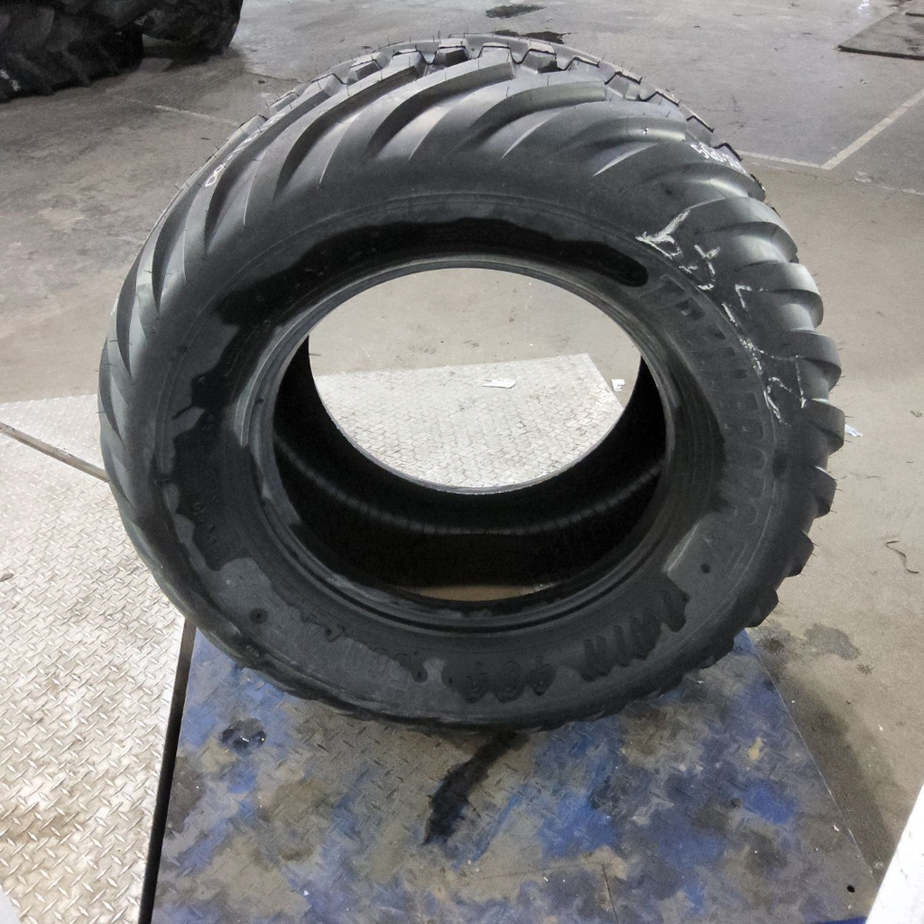560/45-22.5 Trelleborg T404 Implement I-3 154A8 80%