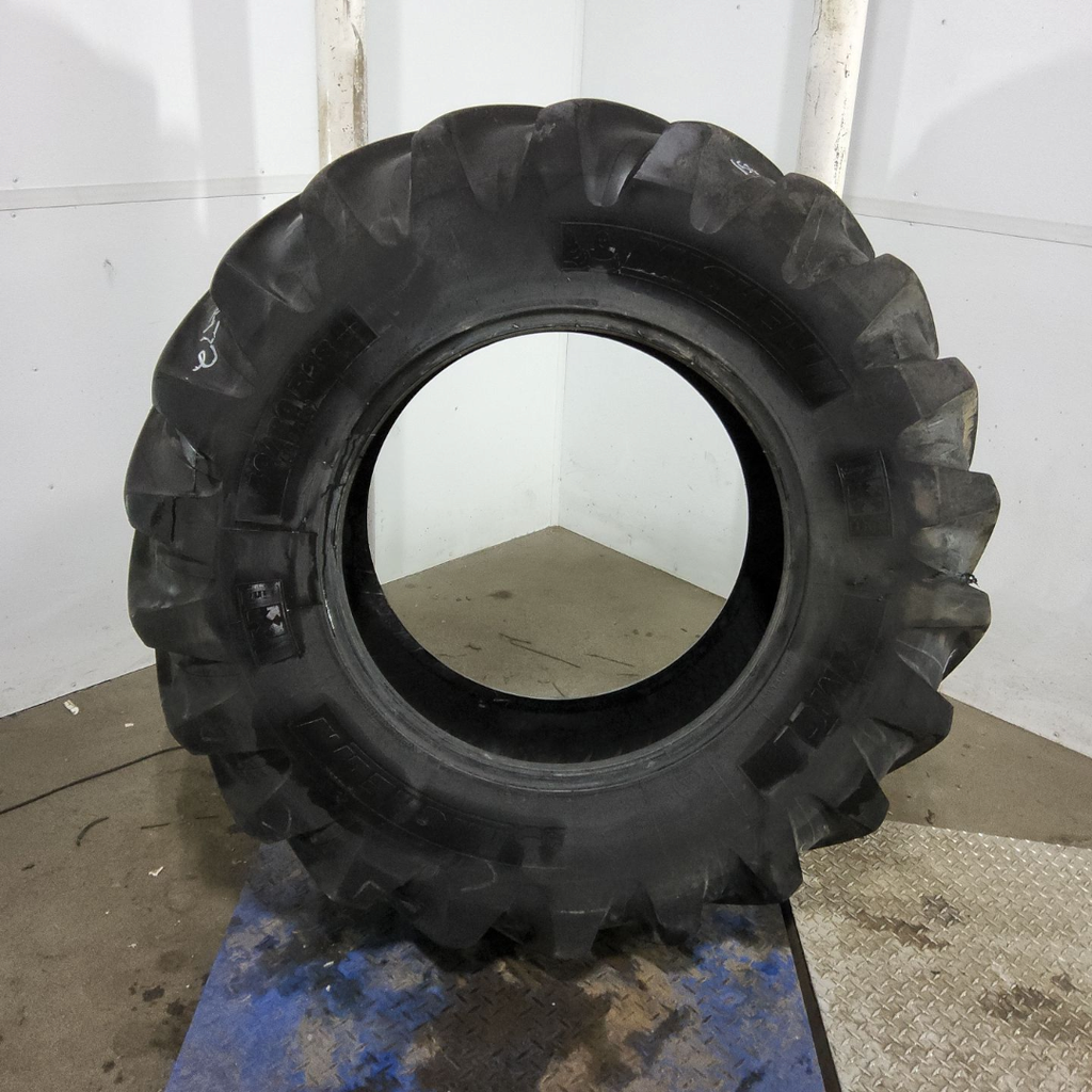 440/80R28 Michelin XMCL R-4 156B 85%