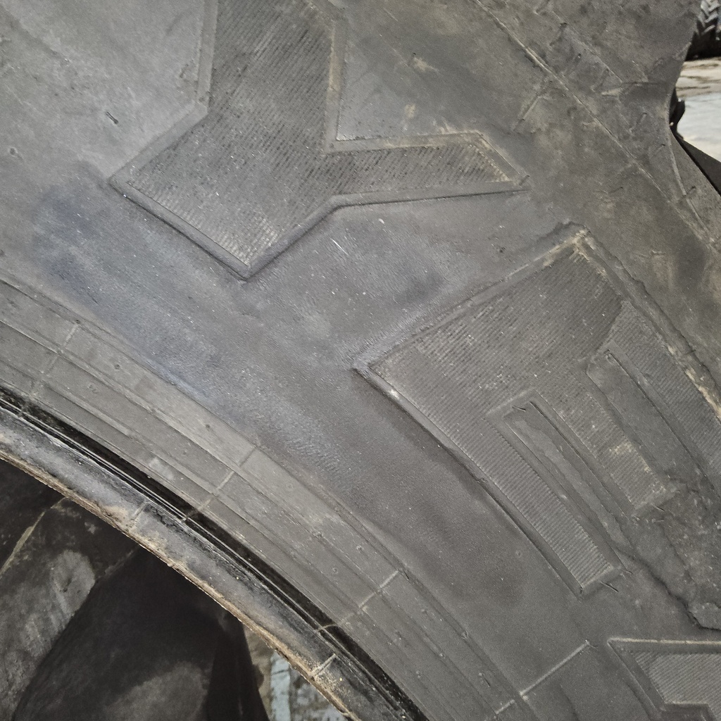 VF380/105R50 Goodyear Farm Ultra Sprayer R-1 179D 99%