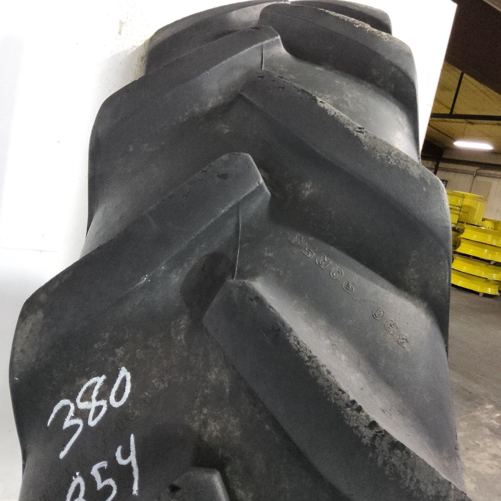 380/90R54 Goodyear Farm DT800 Super Traction R-1W 152A8 50%