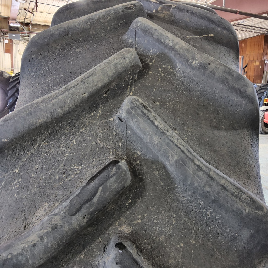 620/70R46 Goodyear Farm DT820 Super Traction R-1W 162A8 65%