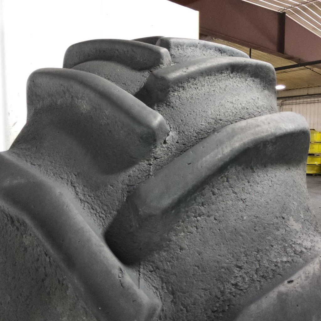 620/70R46 Goodyear Farm DT820 Super Traction R-1W 162A8 55%