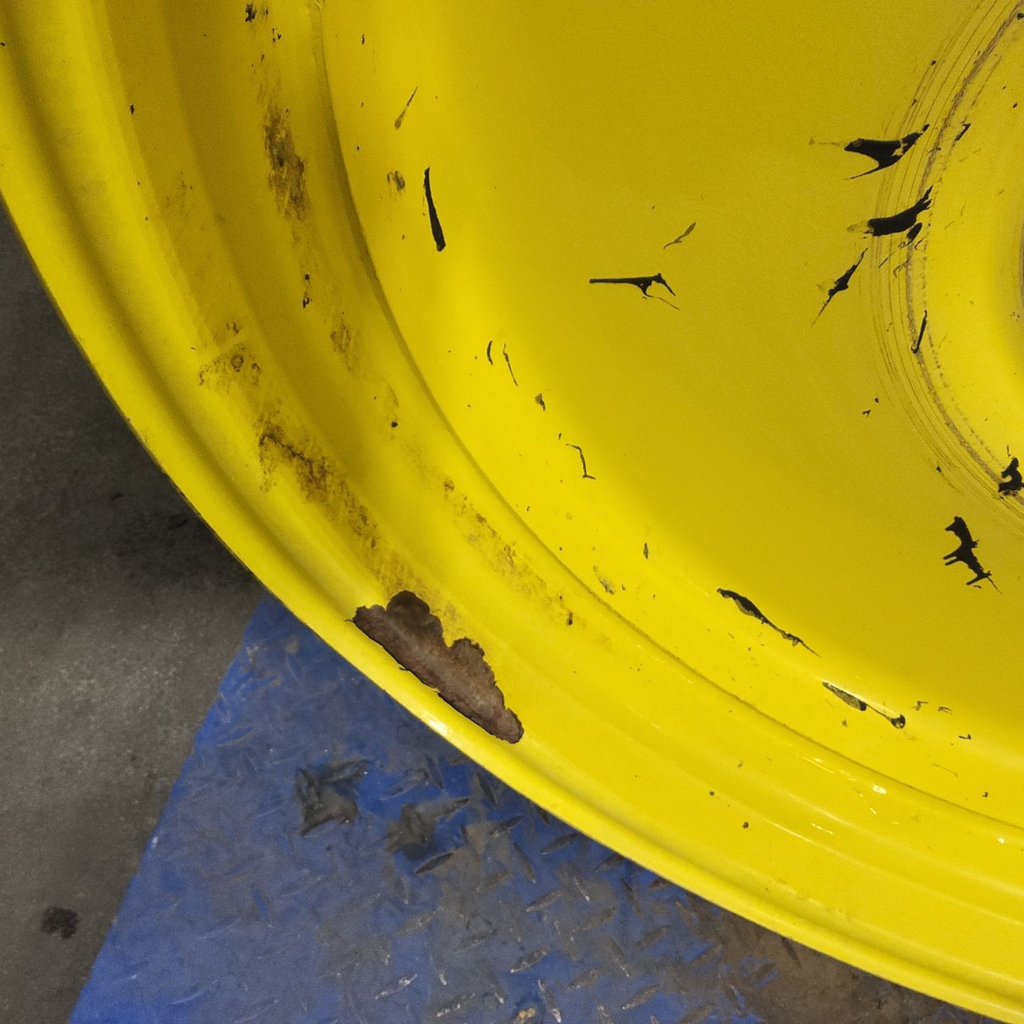 10"W x 42"D, John Deere Yellow 10-Hole Formed Plate Sprayer