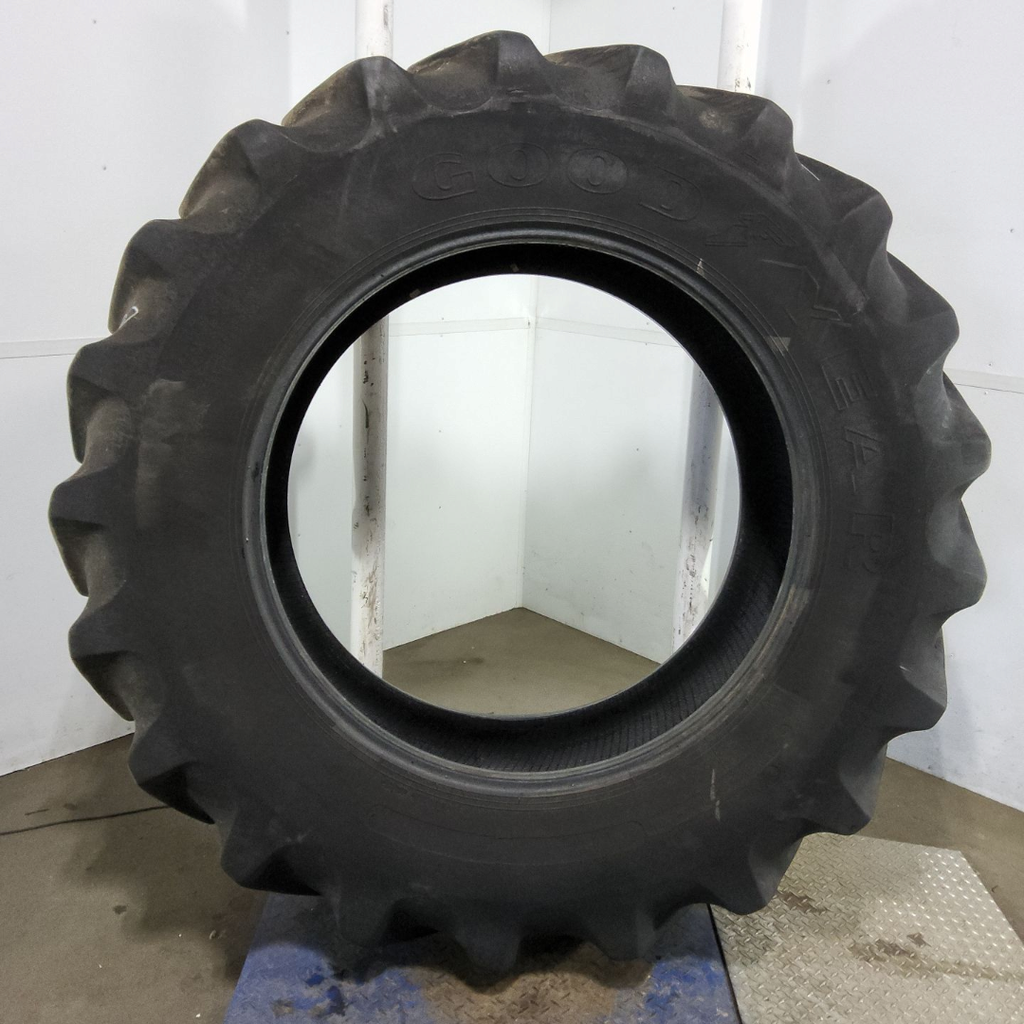 520/85R42 Goodyear Farm Super Traction Radial R-1W 162A8 70%