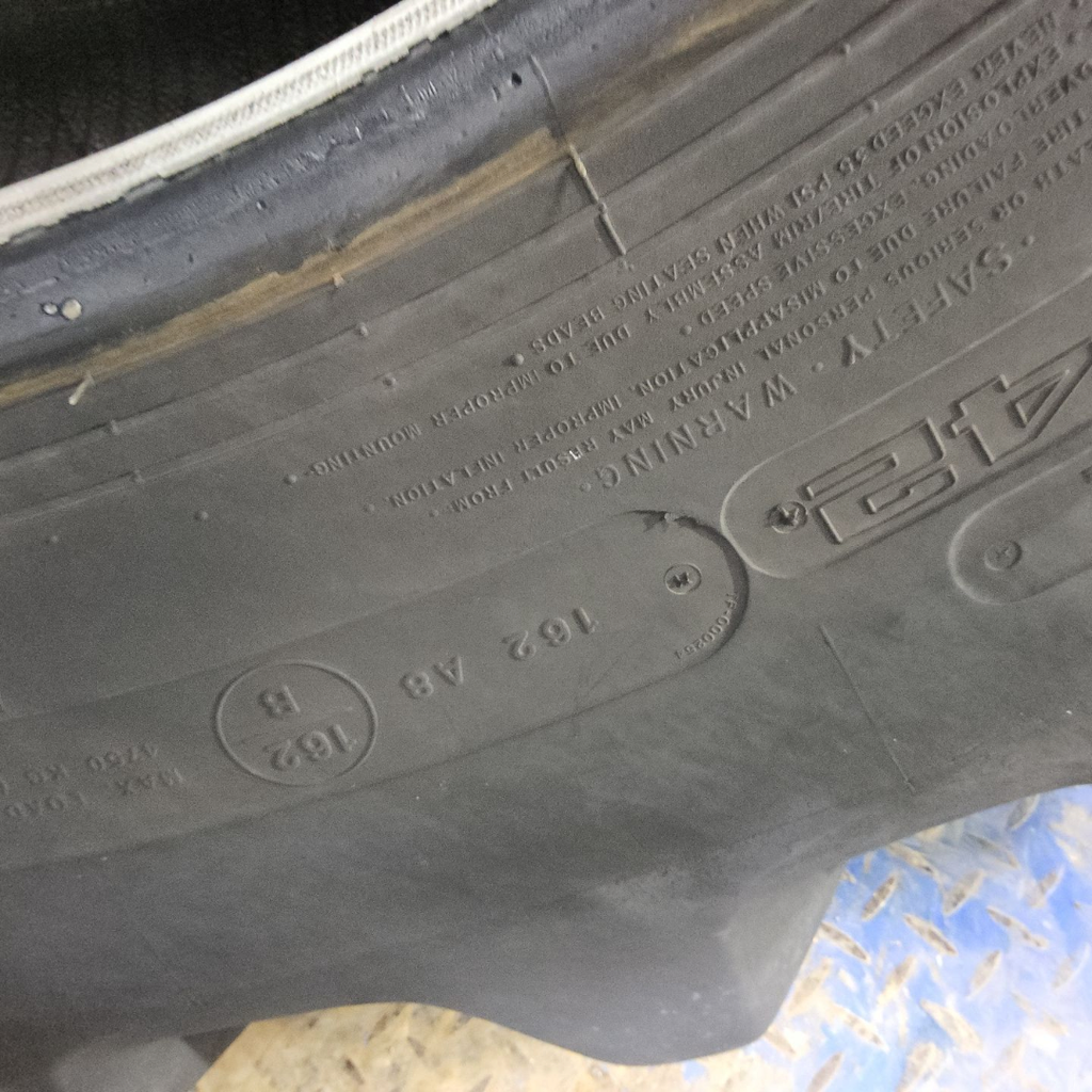520/85R42 Goodyear Farm Super Traction Radial R-1W 162A8 70%