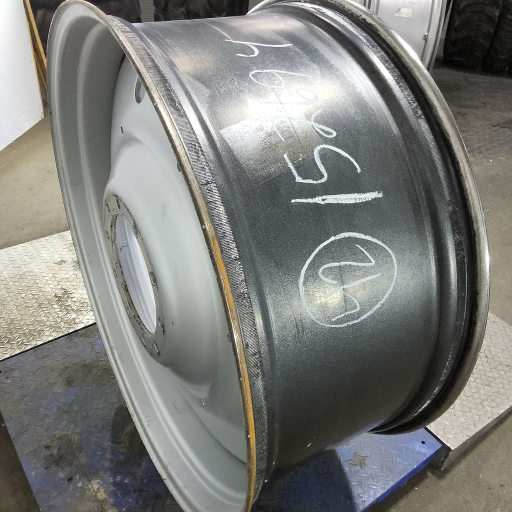 18"W x 42"D, Case IH Silver Mist 10-Hole Formed Plate