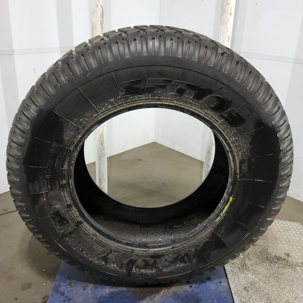 16.9-30 Goodyear Farm Soft Turf SFT105 R-3 C (6 Ply), 45%