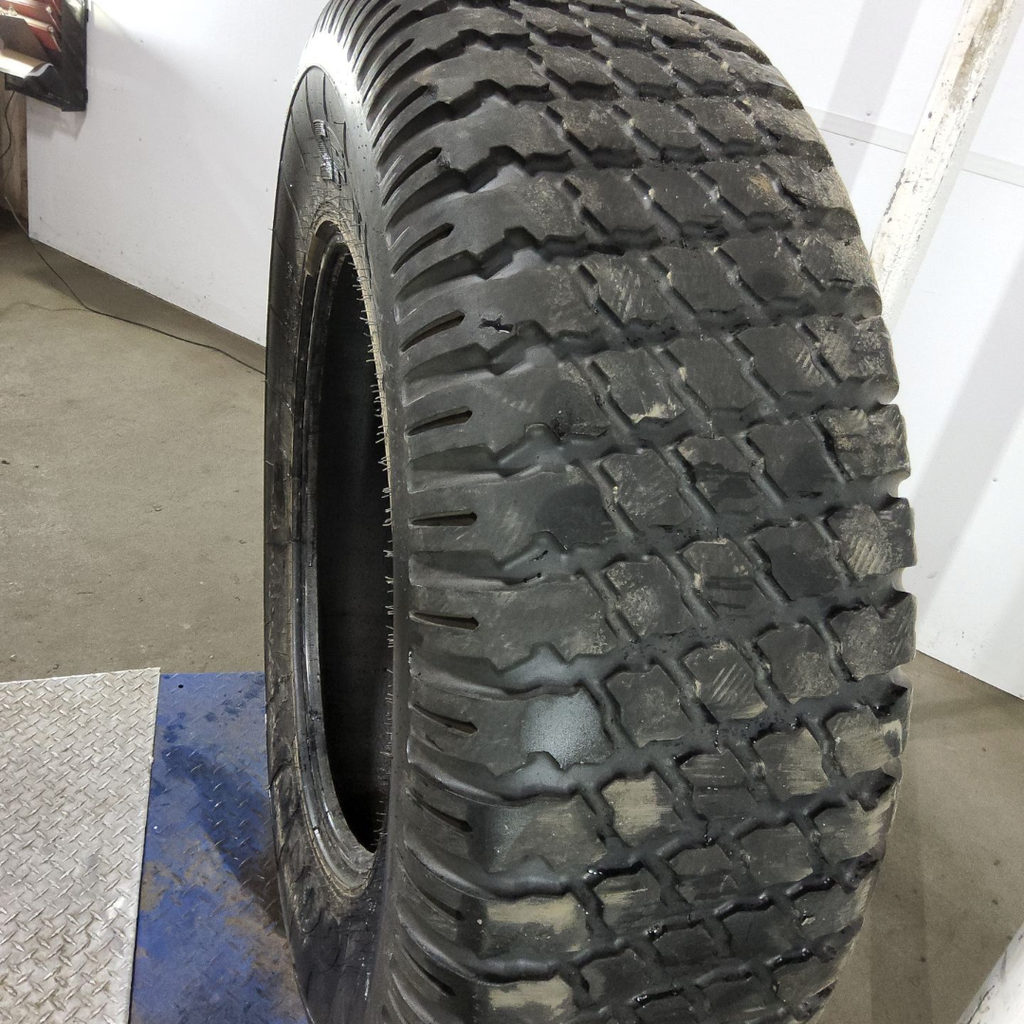 16.9-30 Goodyear Farm Soft Turf SFT105 R-3 C (6 Ply), 45%