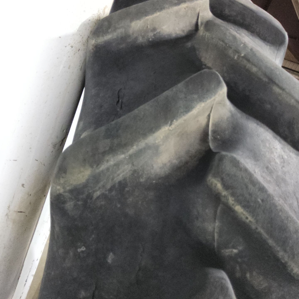 320/90R50 Goodyear Farm DT800 R-1W 147A8 65%