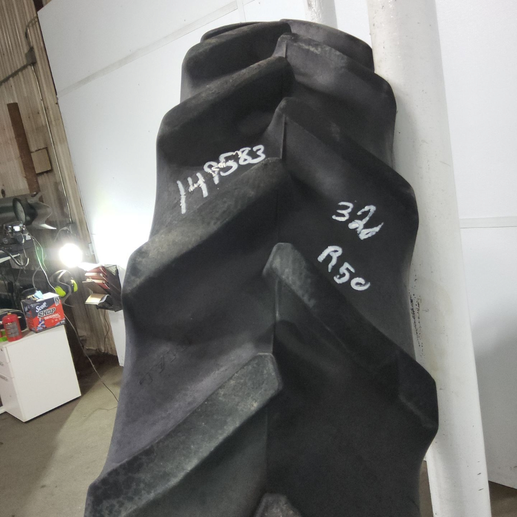 320/90R50 Goodyear Farm DT800 Optitrac R-1W 147A8 80%