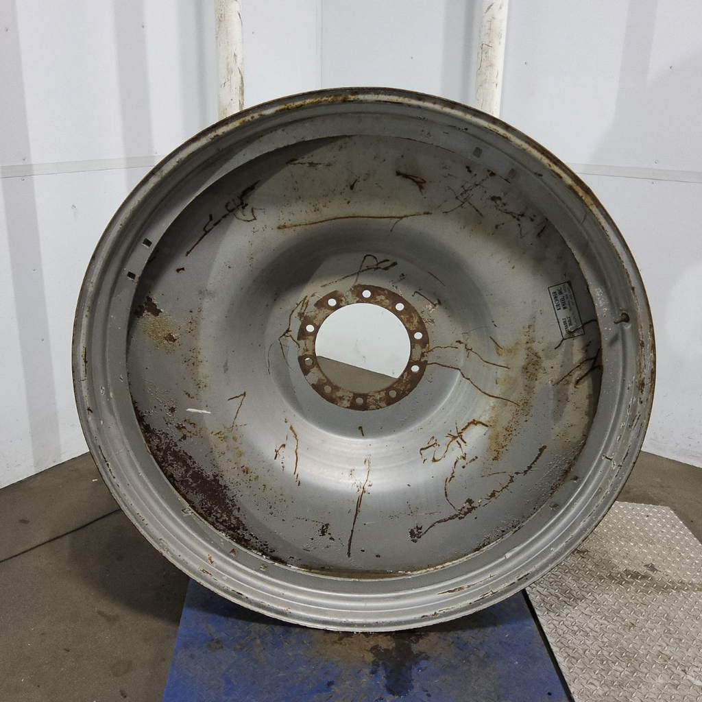 10"W x 54"D, Case IH Silver Mist 10-Hole Spun Disc