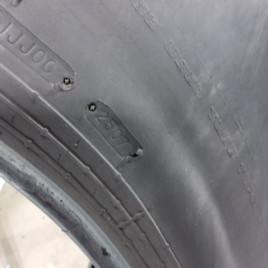 520/85R42 Goodyear Farm UltraTorque Radial R-1 162A8 70%