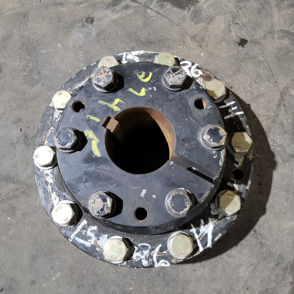 10-Hole Wedg-Lok OE Style, 4.13" (105mm) axle, Black