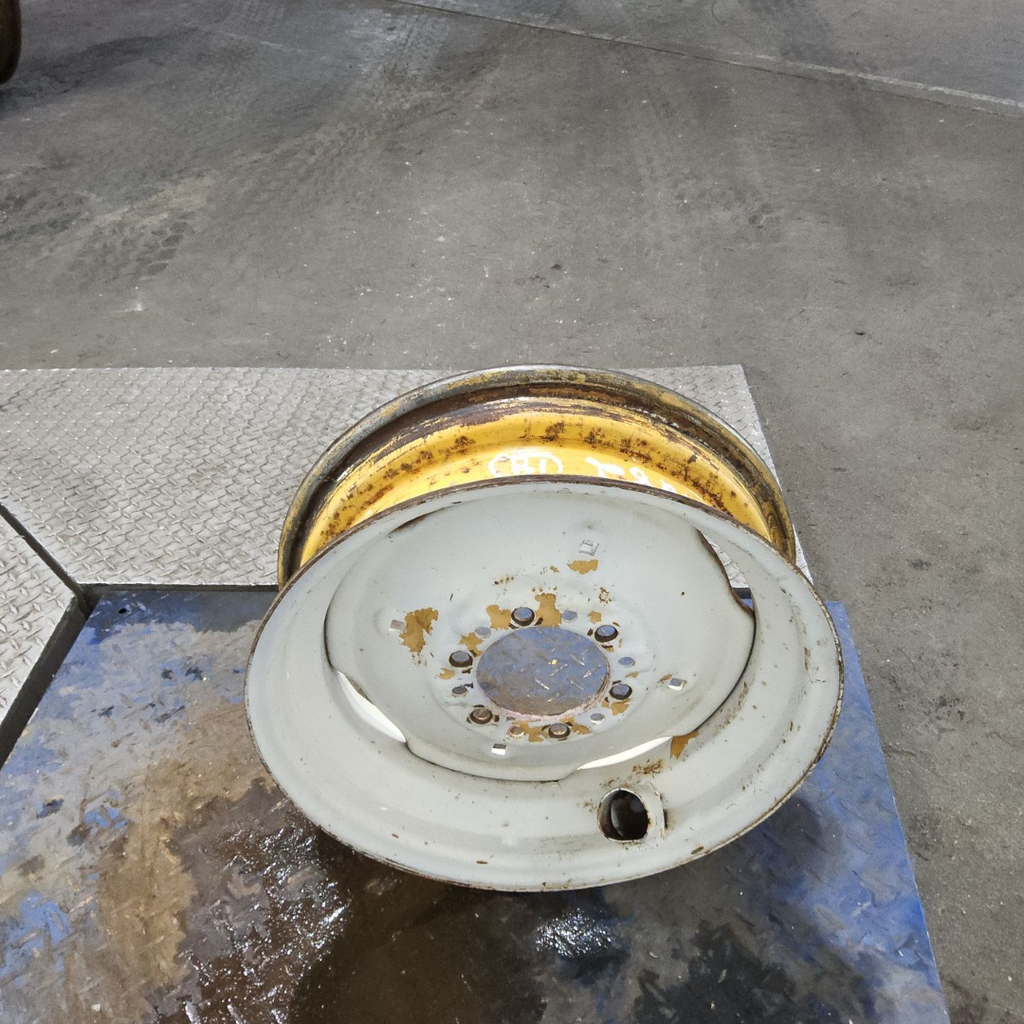 5.5"W x 18"D, Off White 6-Hole Implement , 1.25" Offset