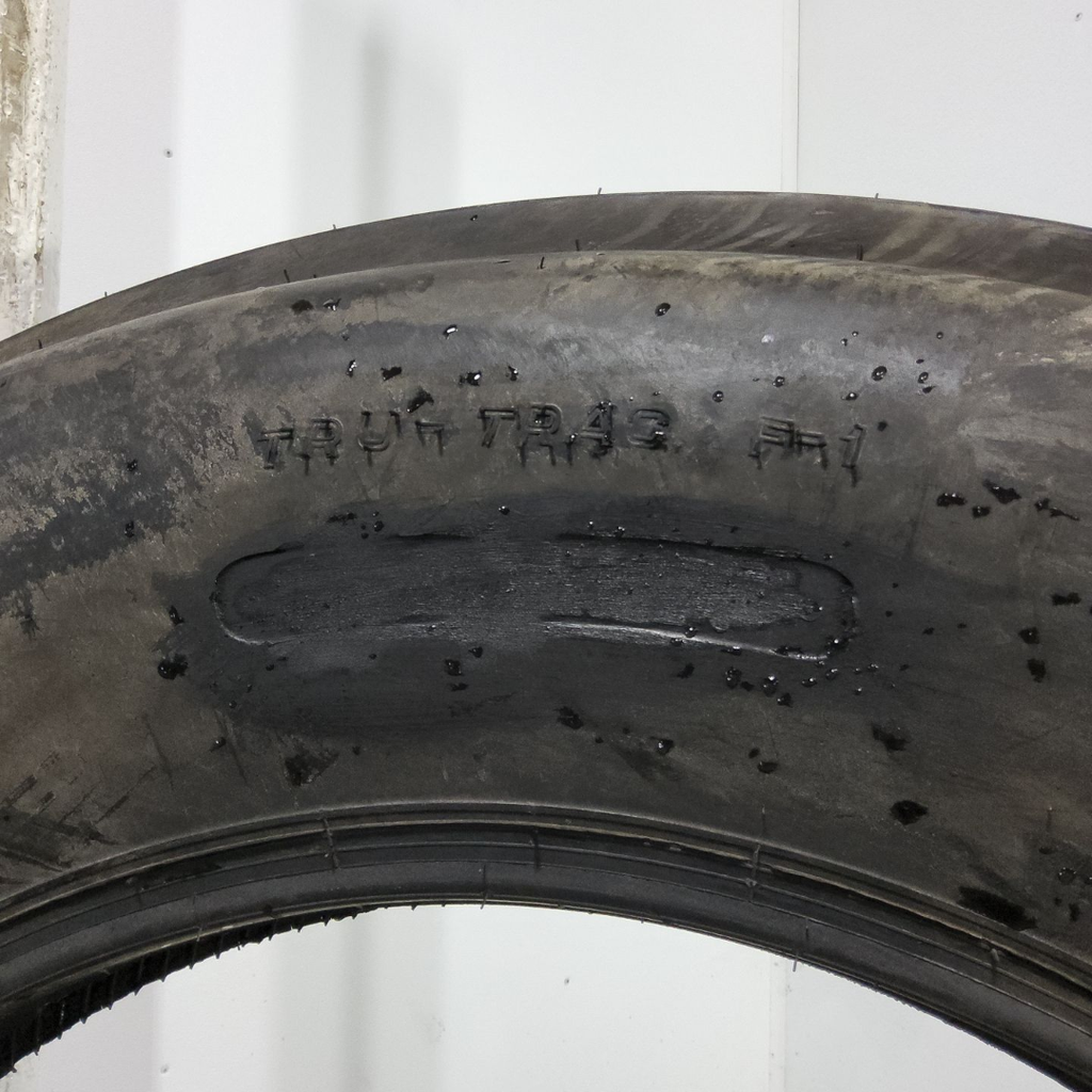 12.4-30 Titan Farm Tru-Trac Front Tractor F-1 E (10 Ply)