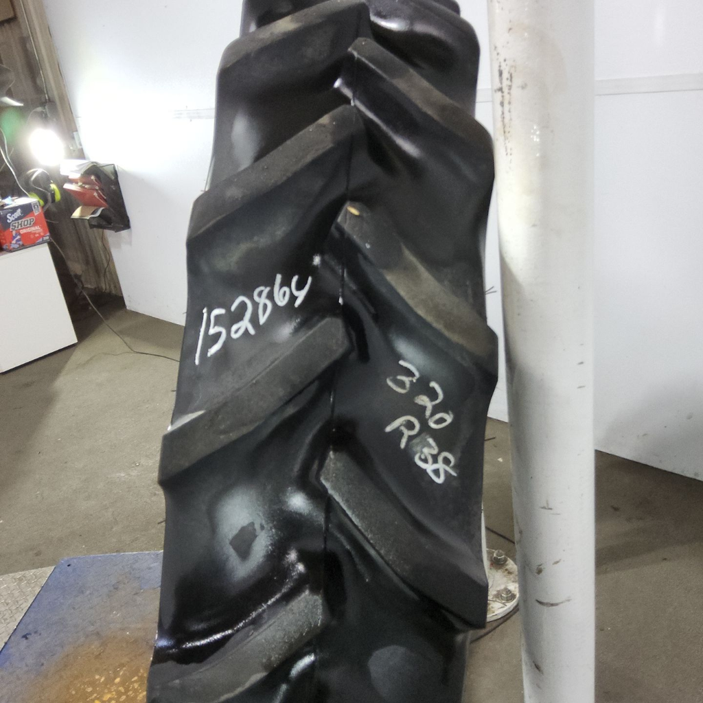 320/85R38 Goodyear Farm DT800 Super Traction R-1W 143A8