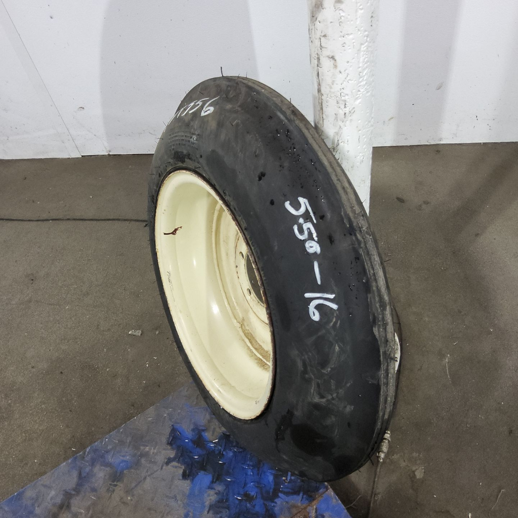 5.50-16 Dayton Thorobred F-1 B (4 Ply)