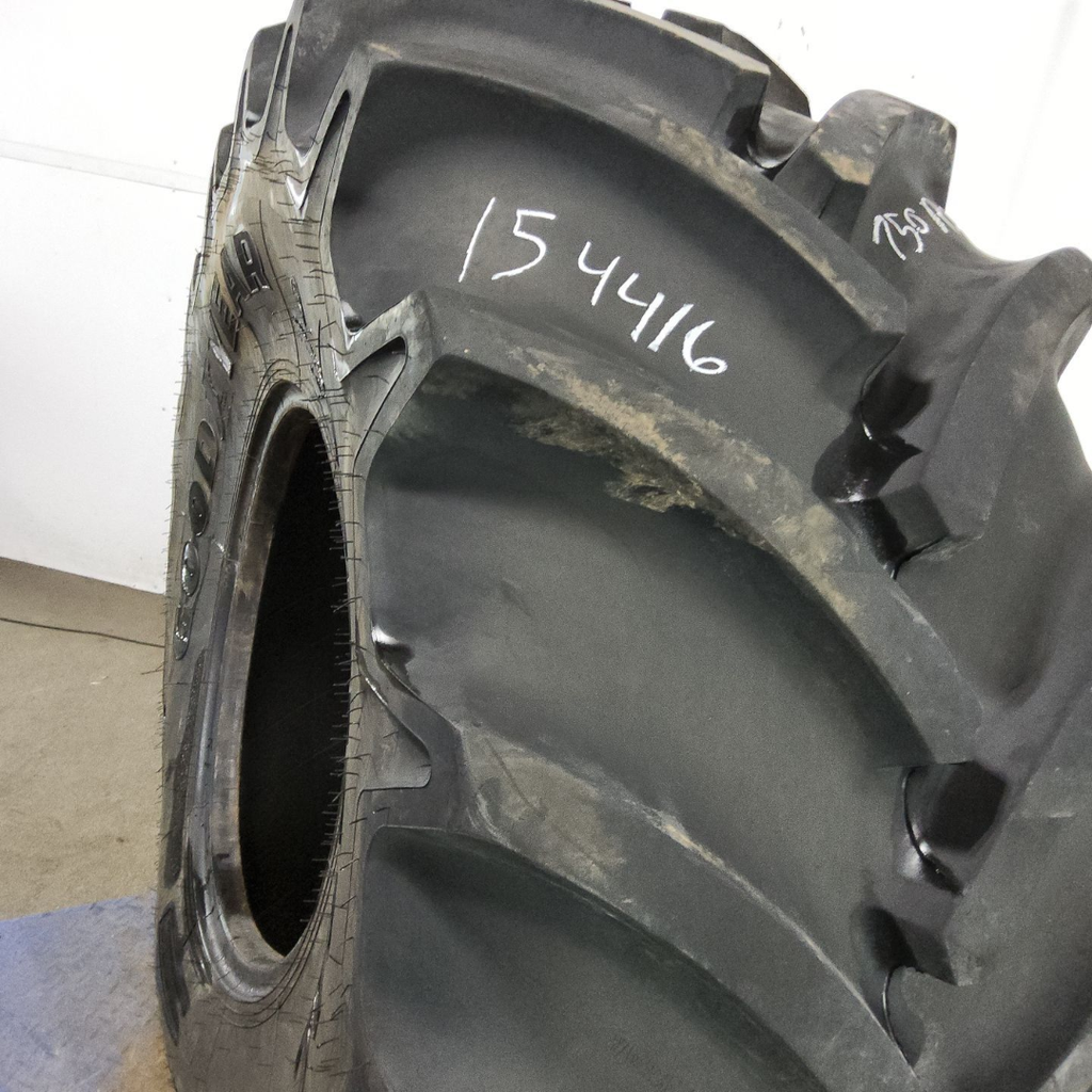 750/65R26 Goodyear Farm Optitrac R-1W 166D 85%