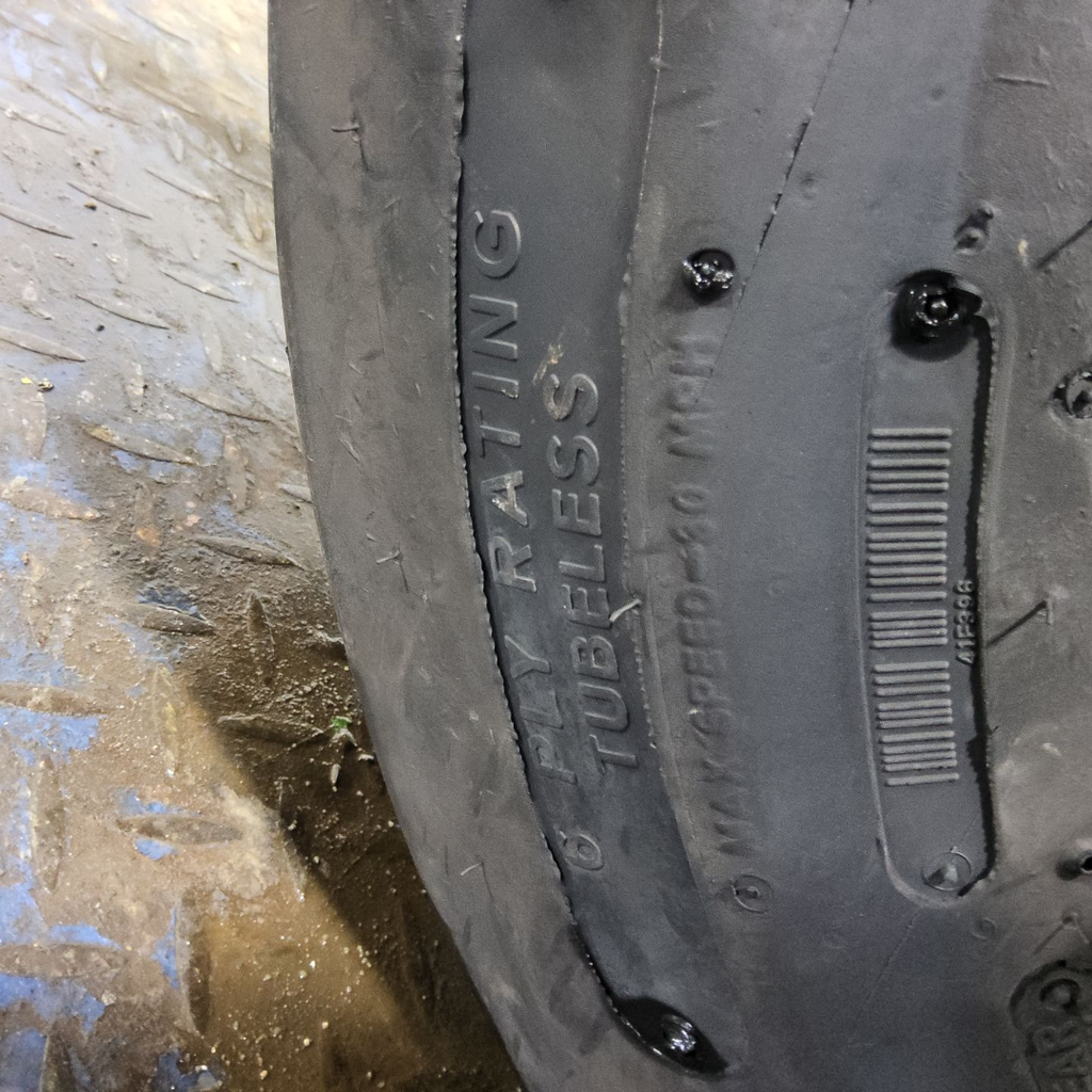 31x13.50-15 Titan Farm Flo-Trac Rib HF-1 C (6 Ply), 99%