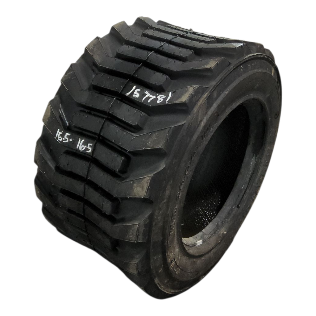 31x15.50-16.5NHS Titan Farm HD2000 II SS R-4 D (8 Ply), 99%