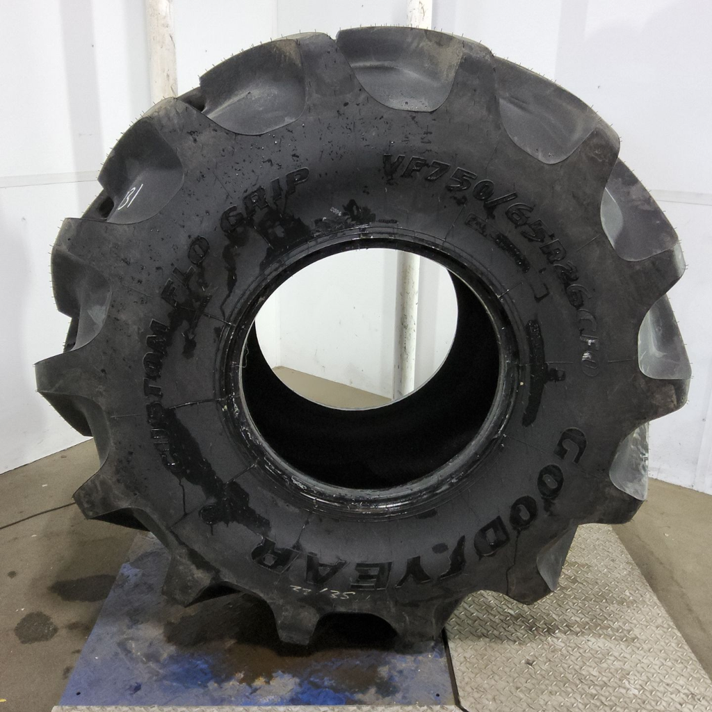 VF750/65R26 Goodyear Farm Custom Flo Grip Radial CFO R-2 177A8 99%
