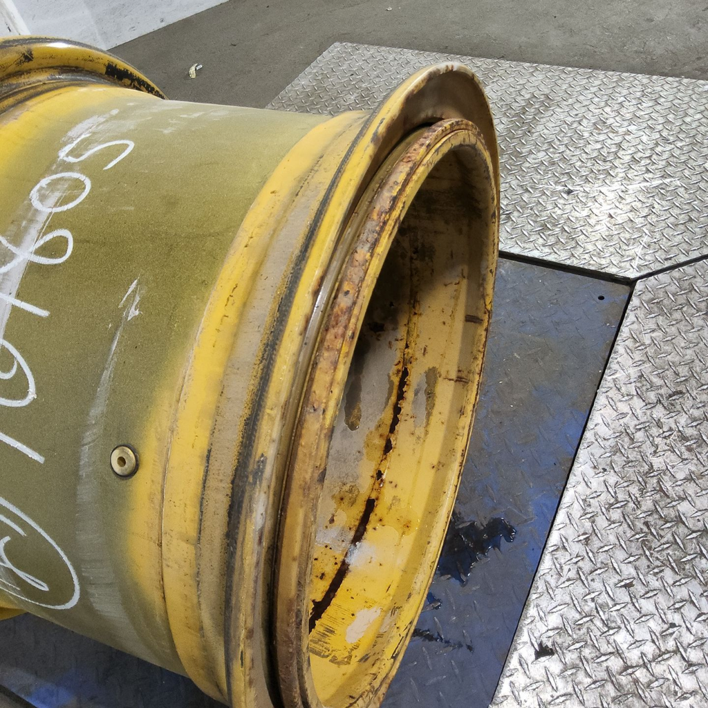 17"W x 25"D, Cat Yellow 14-Hole 3 Piece Formed Plate , 0.25" Offset