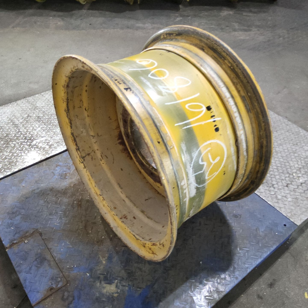 17"W x 25"D, Cat Yellow 14-Hole 3 Piece Formed Plate , -1.75" Offset