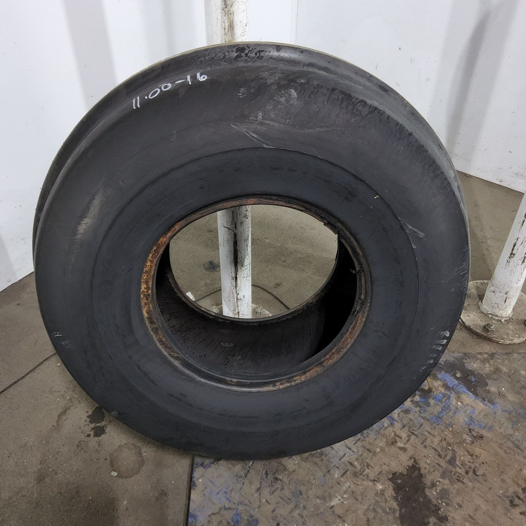 11.00-16 Super Hi-Rib F-2 D (8 Ply), 85%