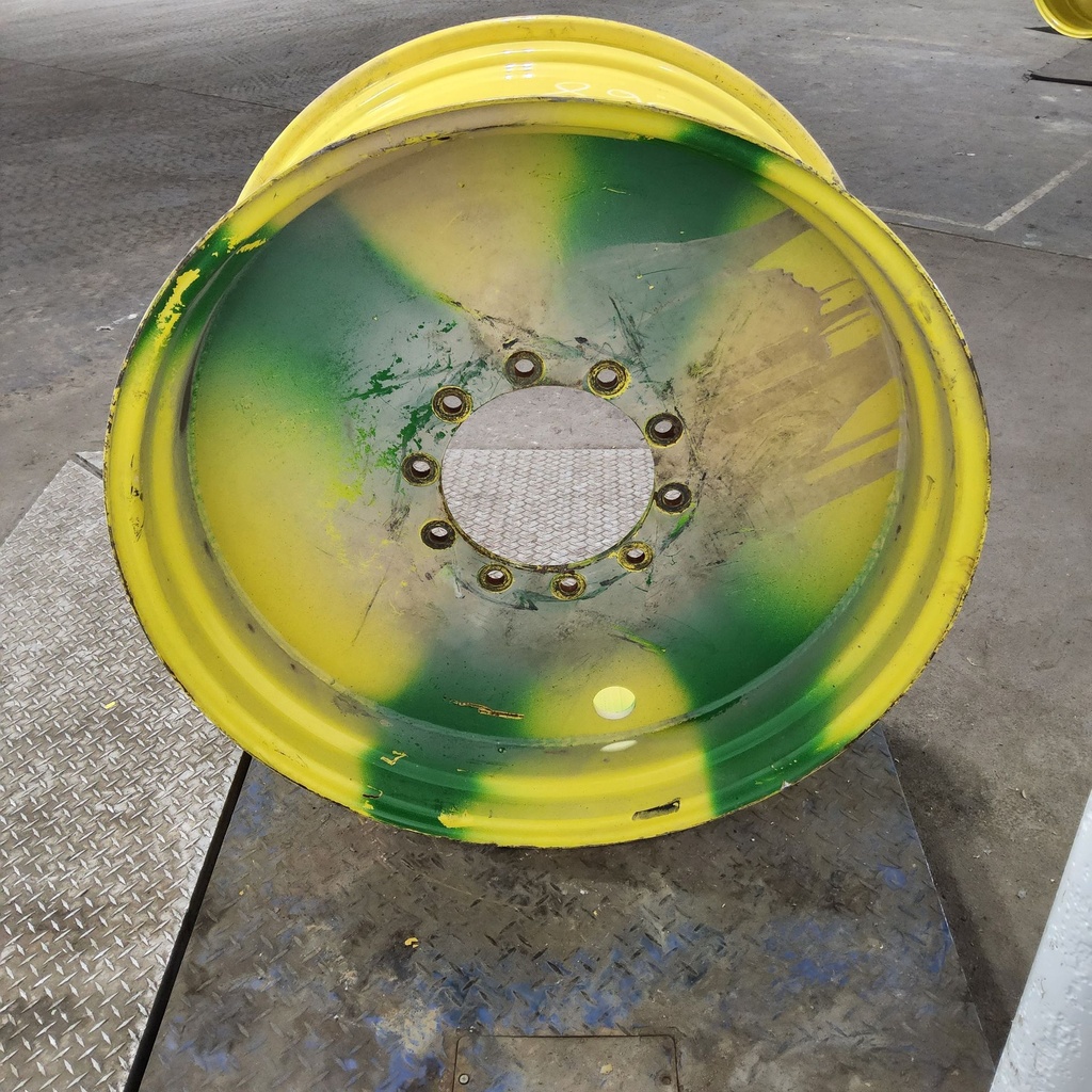 18"W x 38"D, John Deere Yellow 10-Hole Flat Plate Sprayer , 2.62" Offset