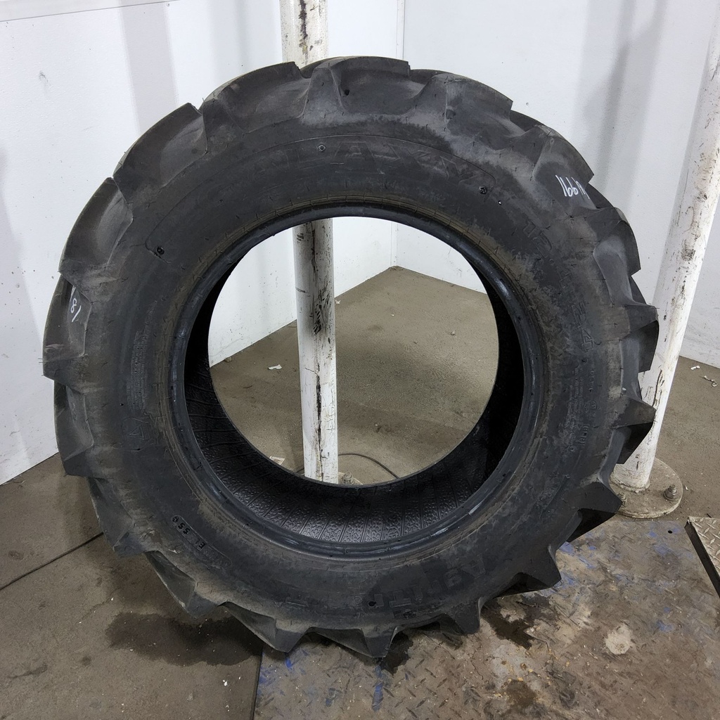 12.4-24 Galaxy Agri-Trac II R-1 D (8 Ply), 99%