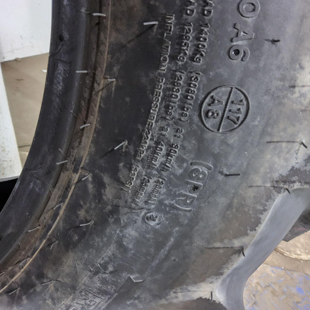 12.4-24 Galaxy Agri-Trac II R-1 D (8 Ply), 99%
