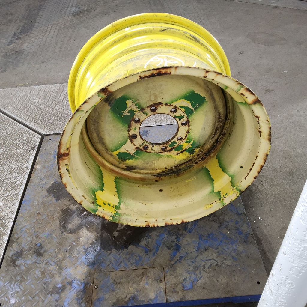 16"W x 26"D, John Deere Yellow 8-Hole Flat Plate , 0.56" Offset
