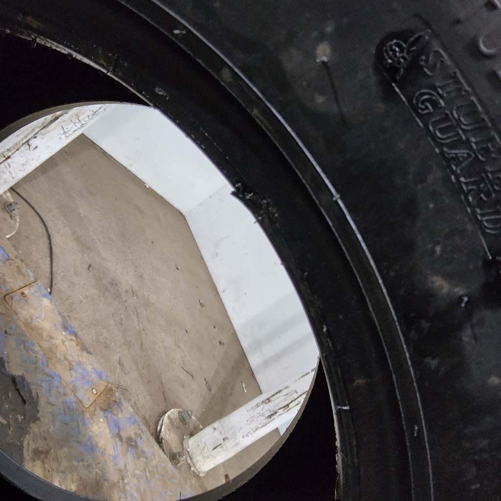 31x13.50-15NHS Titan Farm Multi Trac C/S HF-1 F (12 Ply), 99%