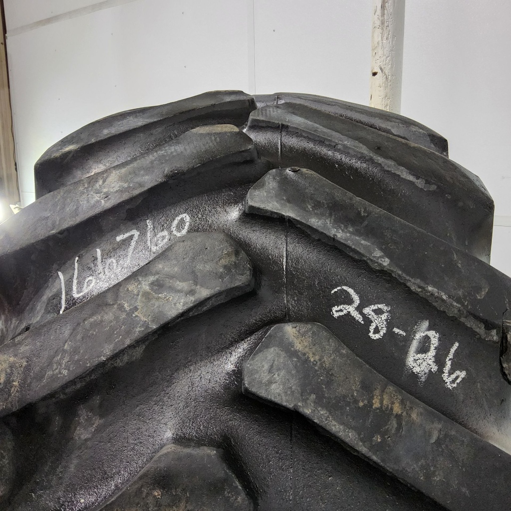 28L-26 Firestone Super All Traction 23 R-1 F (12 Ply), 60%