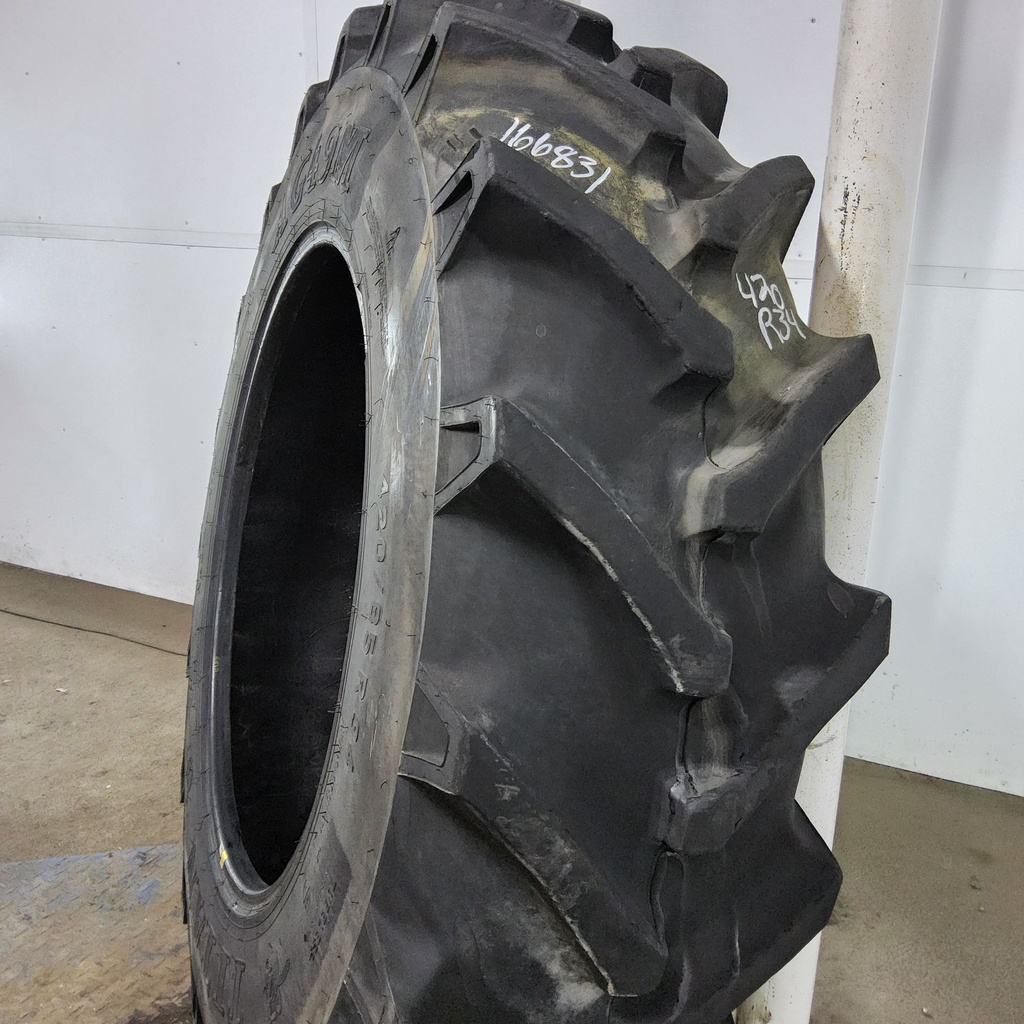 420/85R34 Titan Farm AG49M Radial R-1W 147A8 80%