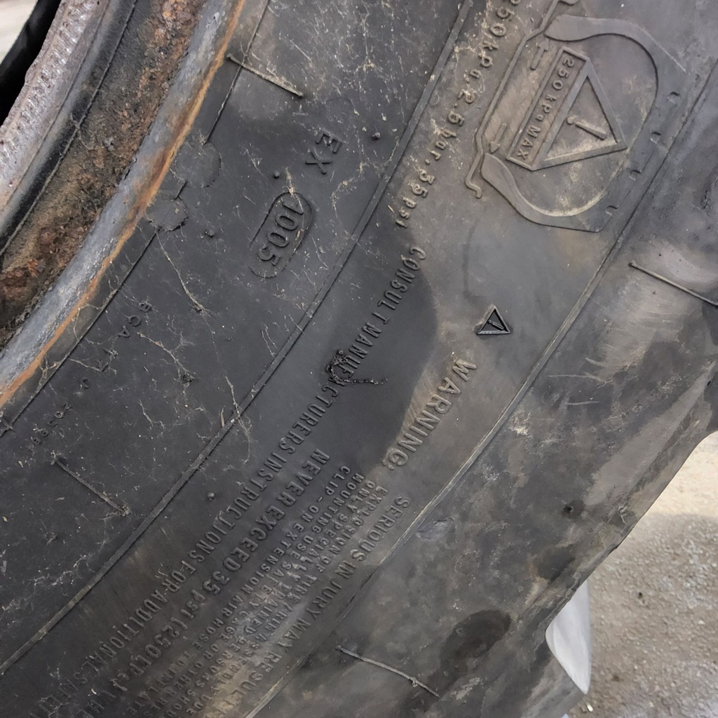 540/65R30 Michelin XM 108 R-1W 145A8 90%