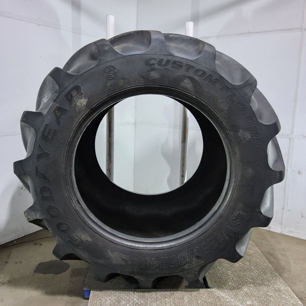 LSW1250/35R46 Goodyear Farm Custom Flo Grip R-2 202B 90%