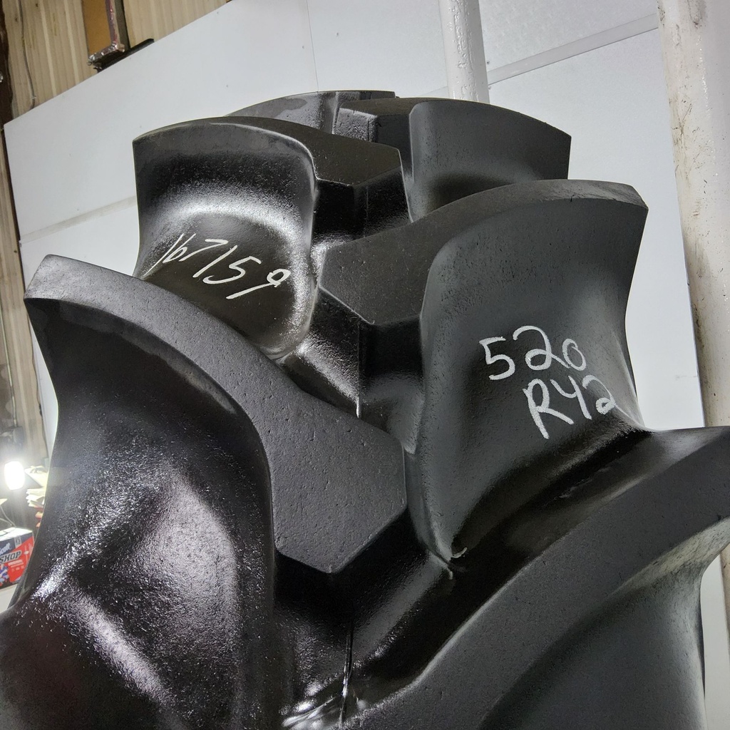 IF520/85R42 Firestone Radial Champion Spade Grip CFO R-2 169A8 90%