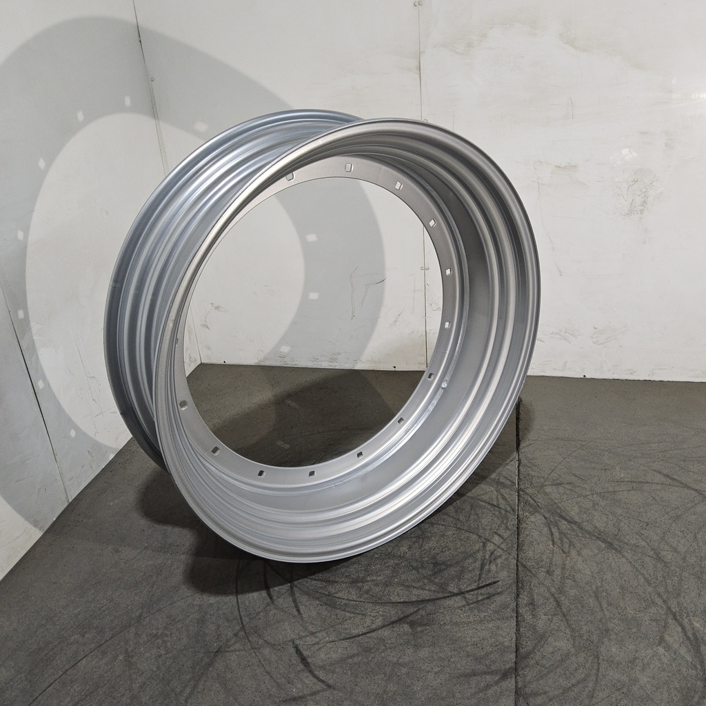 11"W x 38"D, Case IH Silver Mist 16-Hole Stub Disc , 2.44" Offset