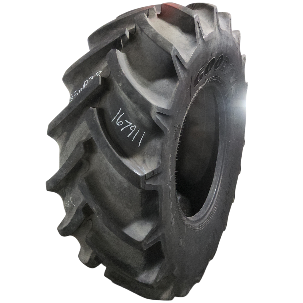 650/85R38 Goodyear Farm DT824 Optitrac R-1W 173A8 90%