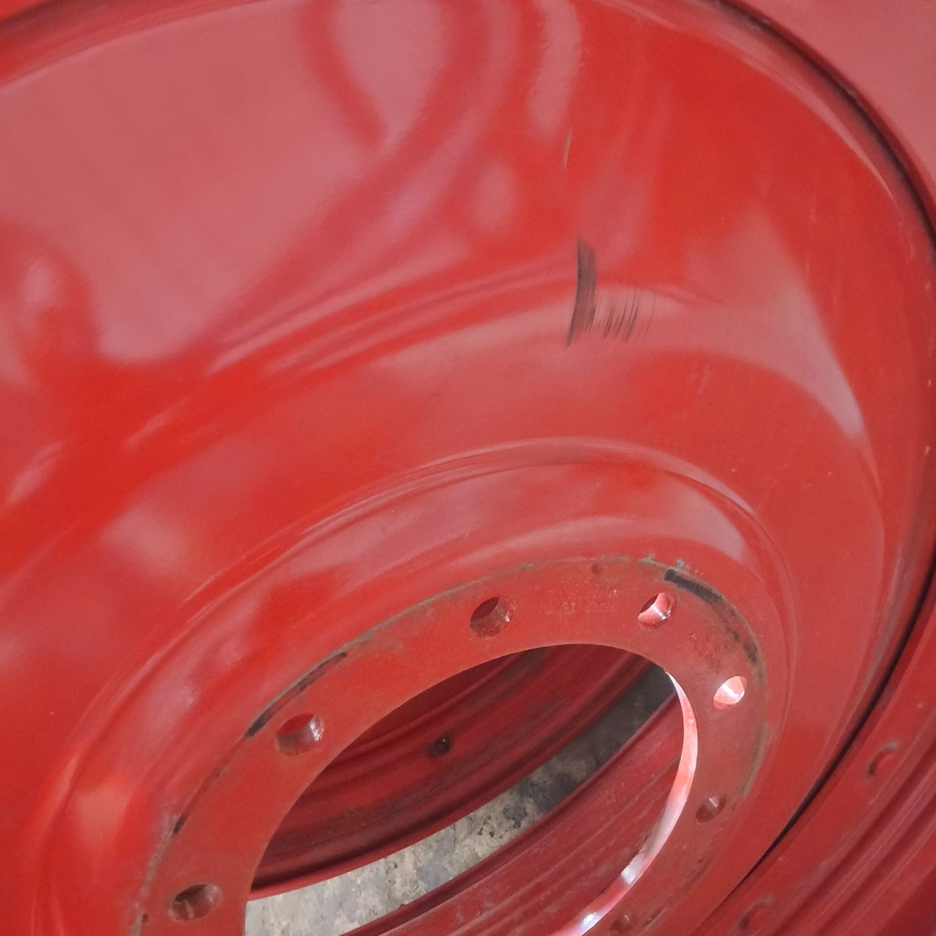 10-Hole Stub Disc Center for 46"-54" Rim, Fendt/Agco Red