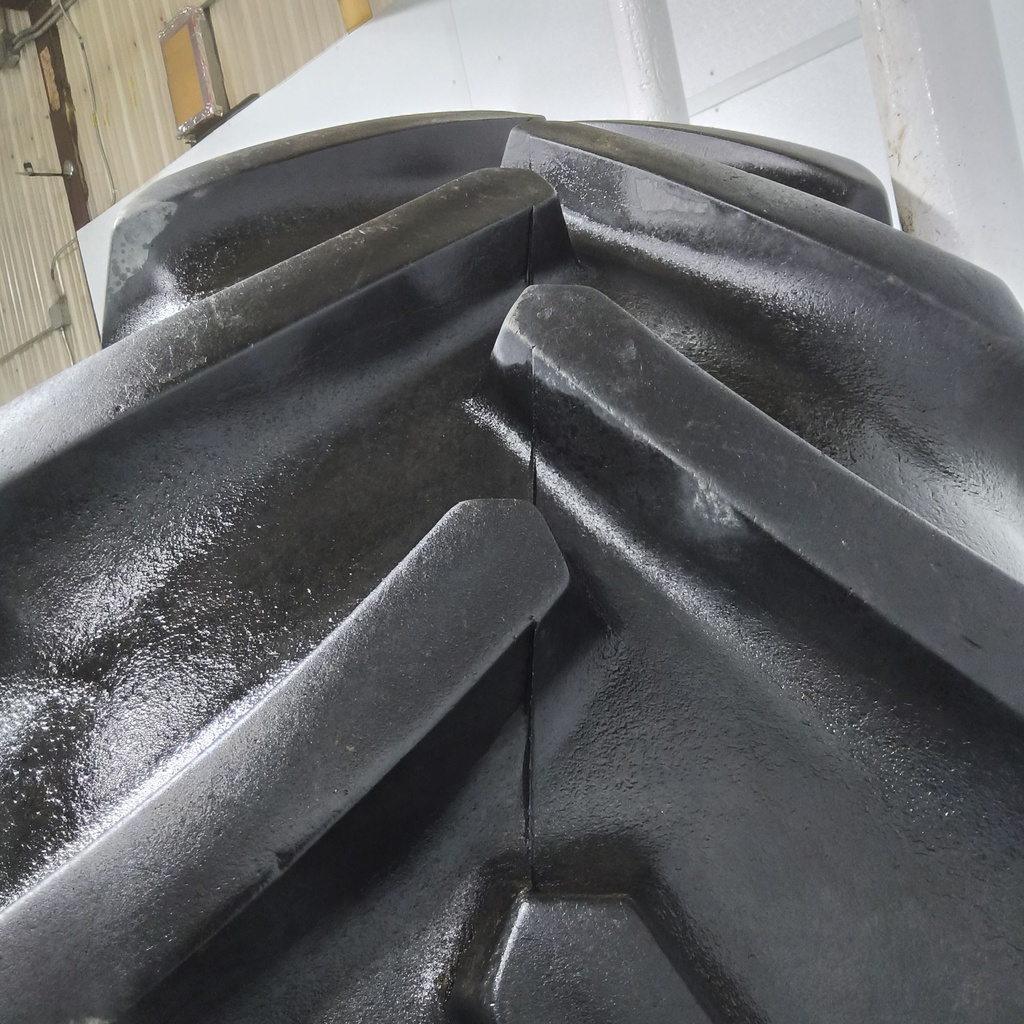 580/85R42 Goodyear Farm Optitrac R-1W 166B 75%