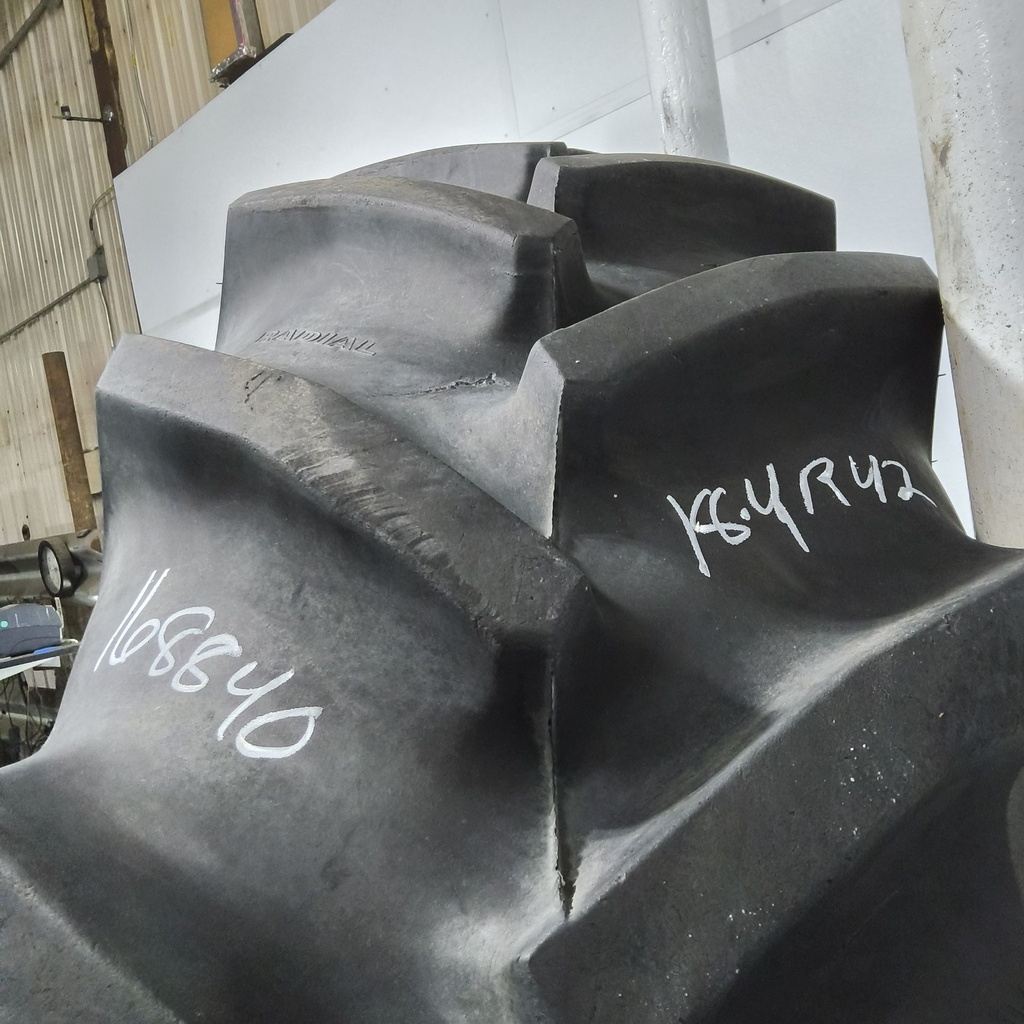 18.4R42 Goodyear Farm Super Traction Radial R-1W 148B 85%